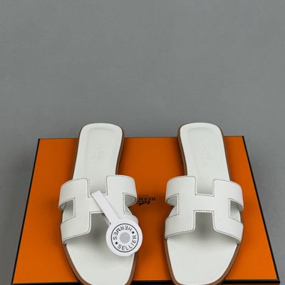 Hermès Oran sandals in white calf — 3