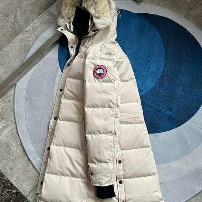 Canada Goose Women's Shelburne Parka — 6