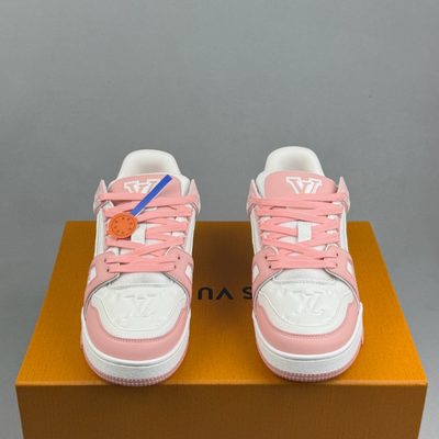 Louis Vuitton LV Trainer sneakers in pink — 3
