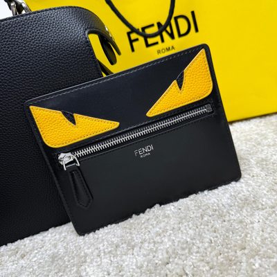 Fendi Peekaboo ISeeU leather bag (T) — 9