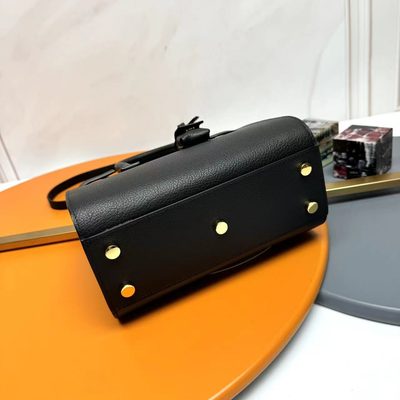 Saint Laurent Sac de Jour bag — 4