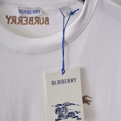 Burberry T-shirt — 4