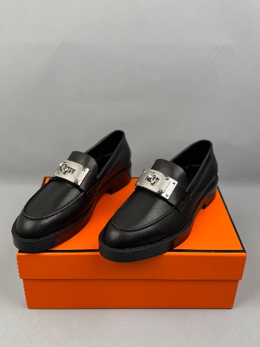 Hermès Black Calfskin Hot Loafers