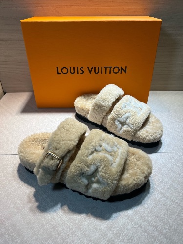 Louis Vuitton Paseo flat — 4