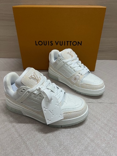 Louis Vuitton LV Trainers — 4