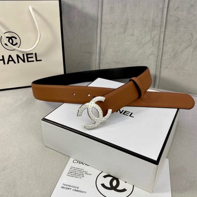 Chanel brown leather belt featuring a silver-tone logo buckle — 3