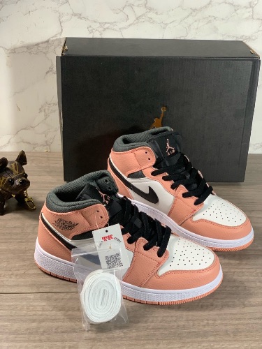 Nike Air Jordan 1 Mid Pink Quartz sneakers — 4