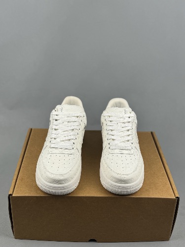 Louis Vuitton x Nike Air Force 1 Low sneakers — 3