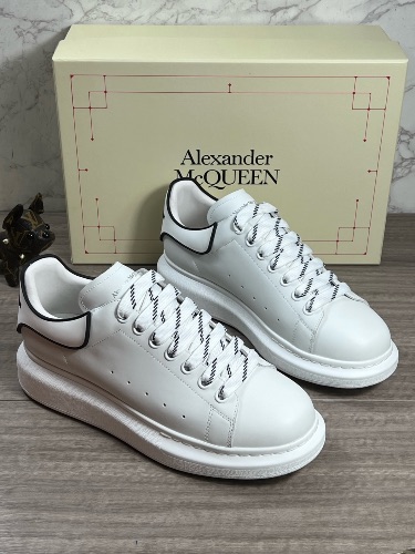 Alexander McQueen Oversized sneakers — 4