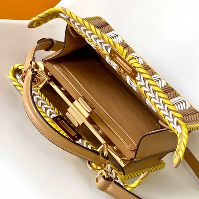 Fendi Peekaboo ISeeU handbag (T) — 5