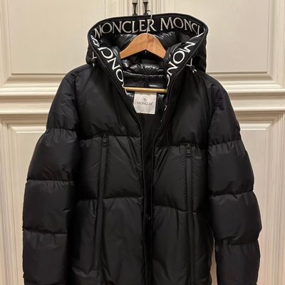 Moncler Men's Montcla Hooded Short Down Jacket — 5