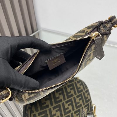 Fendi Fendigraphy bag (T) — 8