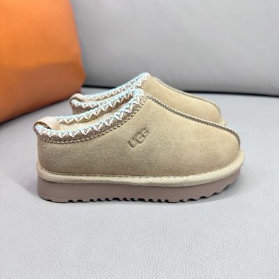 UGG Tazz (or UGG Tazz II) platform slip-on slipper — 4