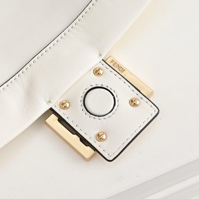 Fendi Mamma Baguette bag (T) — 4