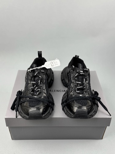 Balenciaga 3XL sneakers — 3