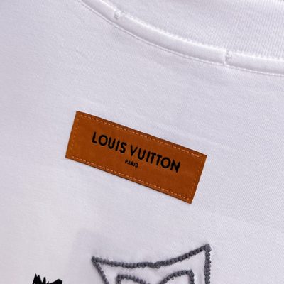 Louis Vuitton embroidered graffiti logo t-shirt — 11