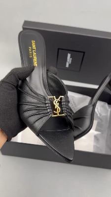 Saint Laurent Babylone mules in black smooth leather — 5