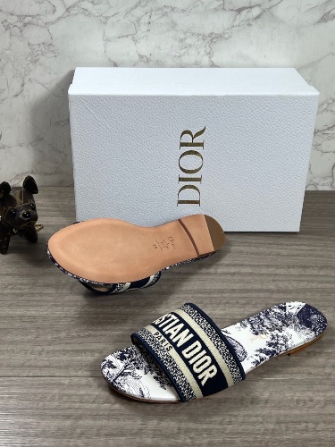 Dior Dway slides — 4