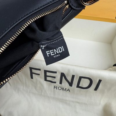 Fendi Fendigraphy bag (T) — 8