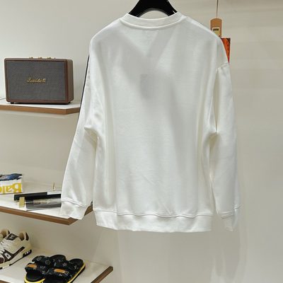 LV sweatshirt — 3