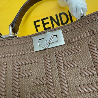 Fendi Peekaboo ISeeU bag (T) — 4