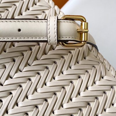 Fendi Peekaboo ISeeU handbag (T) — 8