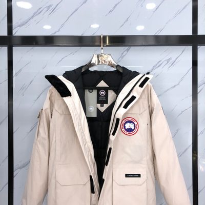 Canada Goose Expedition Parka — 4