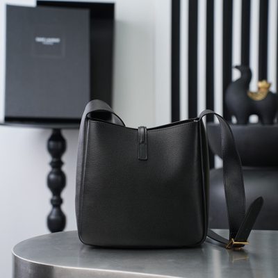 Saint Laurent Le 5 À 7 supple crossbody bag — 4