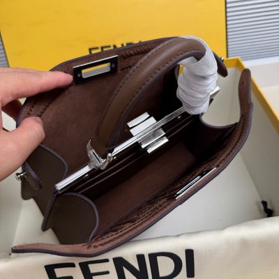 Fendi Peekaboo ISeeU bag (T) — 7