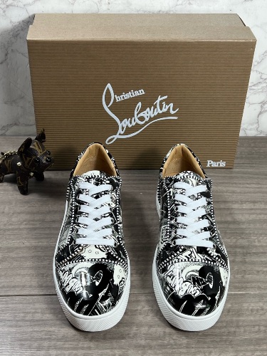 Christian Louboutin Seavaste Orlato Flat patent sneakers — 3