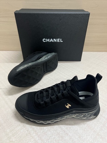 Chanel Trail sneakers