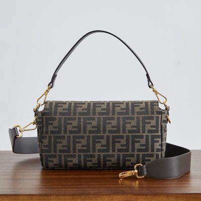 Fendi Baguette bag (T) — 3