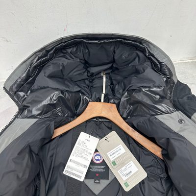 Canada Goose Women's Shelburne Parka — 10