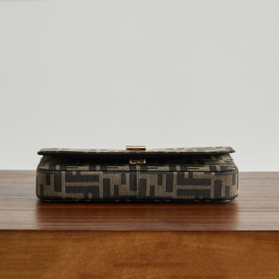 Fendi Fendigraphy Wallet On Chain (T) — 4