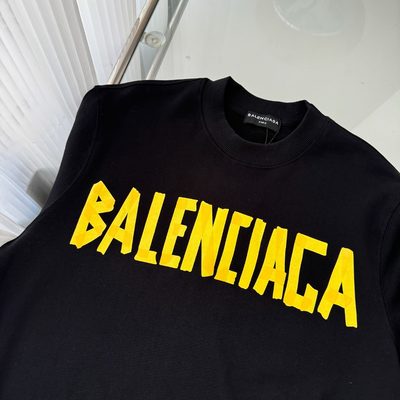 Balenciaga crewneck sweatshirt — 4