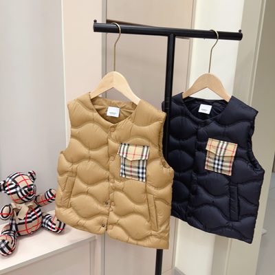 Burberry sand-beige children's or youth down puffer gilet — 9