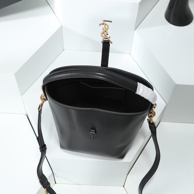 Saint Laurent Le 37 leather bucket bag — 7
