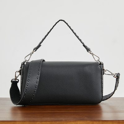 Fendi black leather Baguette shoulder bag (T) — 3