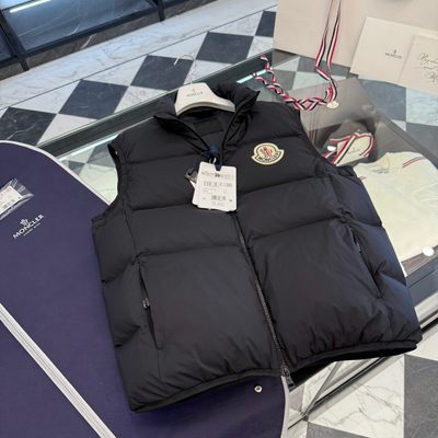 Moncler Almaz Down Gilet — 4