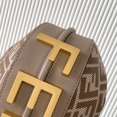 Fendi Fendigraphy bag (T) — 9
