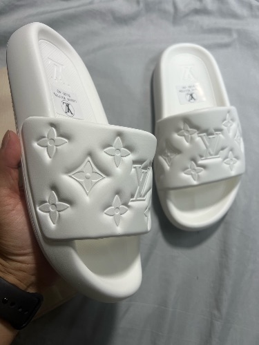 Louis Vuitton Waterfront Mule slide sandals — 4