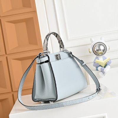 Fendi Peekaboo ISeeU bag (T) — 3