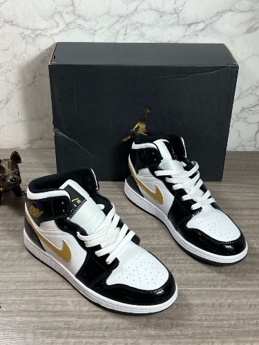 Nike Air Jordan 1 Mid SE Black Gold Patent Leather sneakers — 4