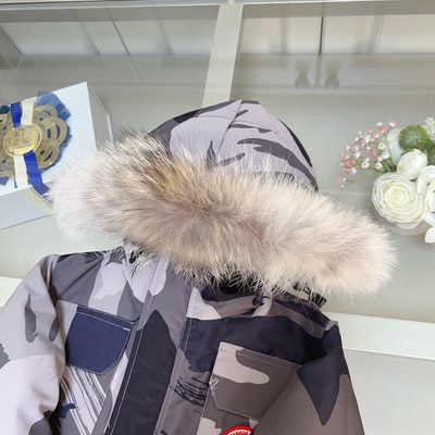Canada Goose-style expedition winter parka jacket — 5
