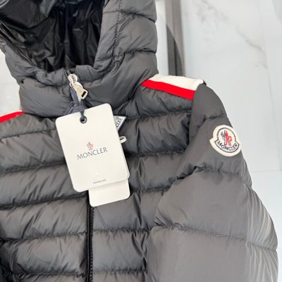 Moncler Enfant hooded padded down jacket — 5
