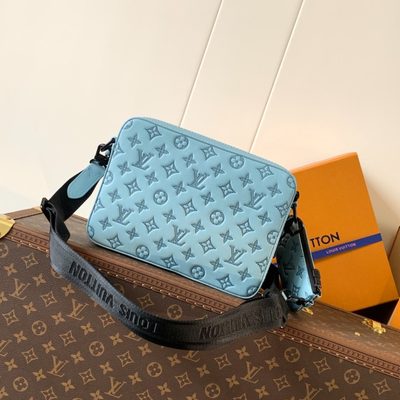 Louis Vuitton Trio Messenger Bag — 3