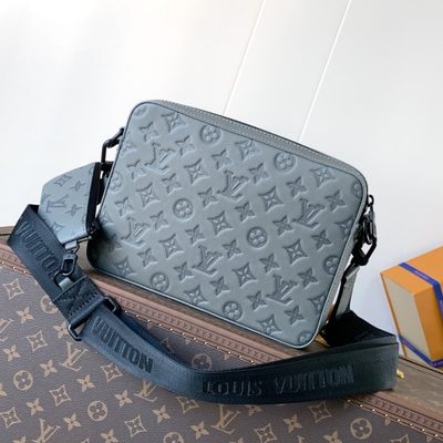 Louis Vuitton Trio Messenger Bag — 3