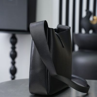 Saint Laurent Le 5 À 7 supple crossbody bag — 6