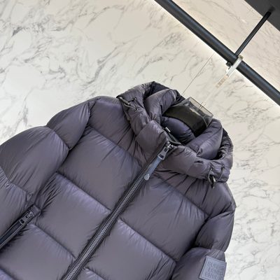 Burberry hooded puffer down jackets — 4