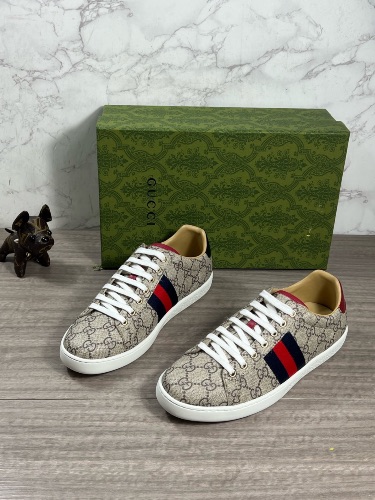 Gucci Ace sneakers in GG Supreme canvas — 3